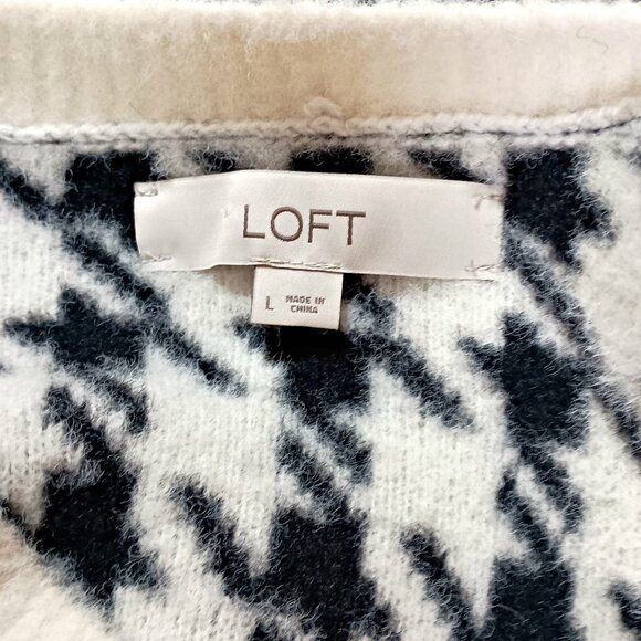 NWOT! COZY COMFY Pullover SWEATER BY LOFT - Picture 4 of 6